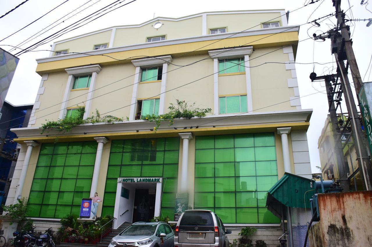 Hotel Landmark Puri Exterior photo