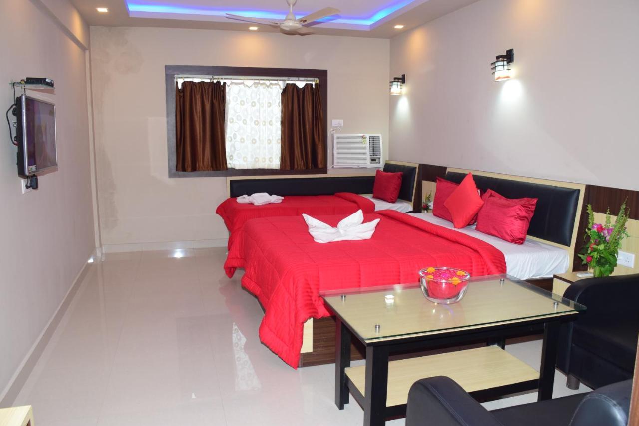 Hotel Landmark Puri Exterior photo
